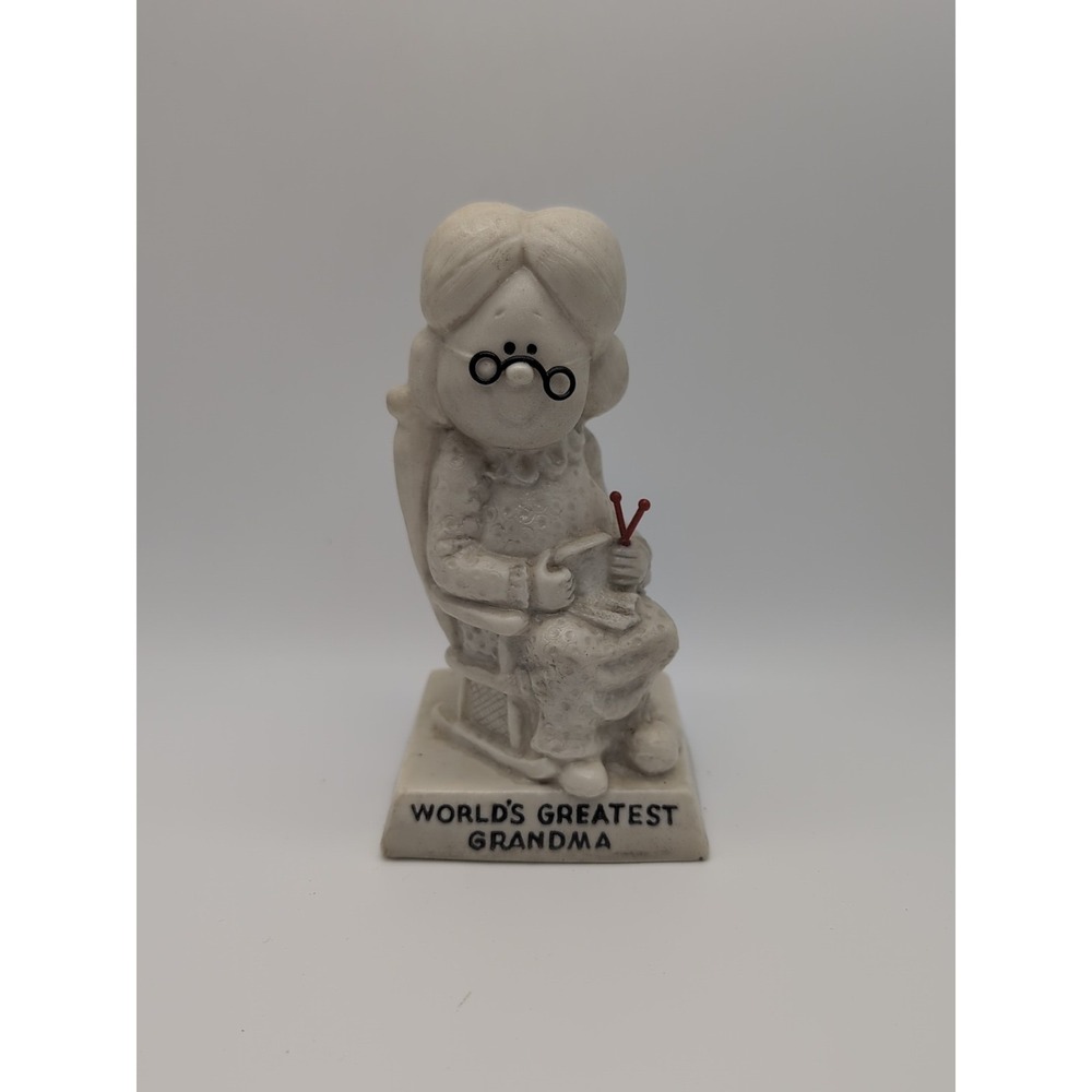 R & W Berries Figurine World's Greatest Grandma Gift Knitting Rocker Chair